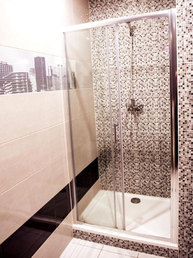 Hotel Feniks Гниежно Екстериор снимка